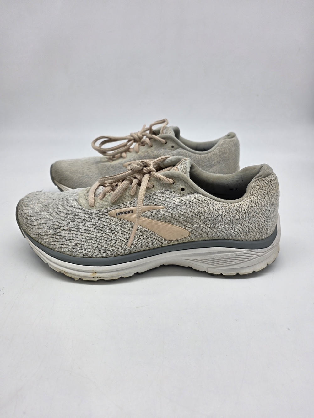 Brooks Anthem 2 Womens Running Shoes Size 8.5 Grey Peach Athletic Sneakers